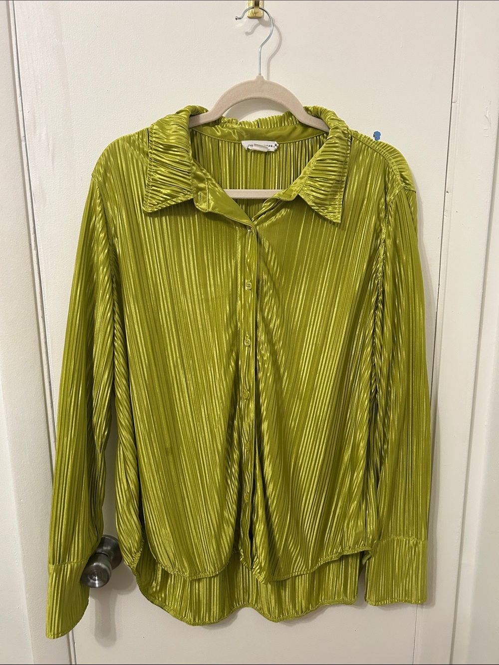 Good American Olive-Lime Pleated Button-Down Shirt